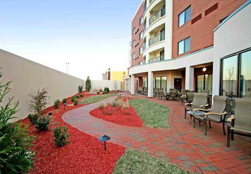 Courtyard Greensboro Airport Zewnętrze zdjęcie